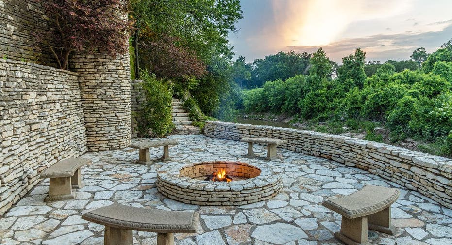 The Lodge in Hunters Creek's outdoor fire pit. 