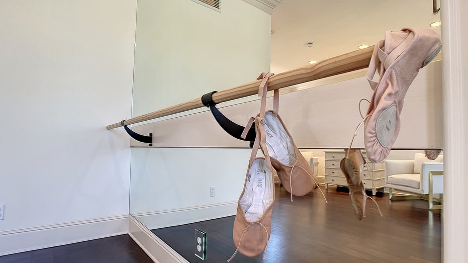Ballet studio in Jagger's home
